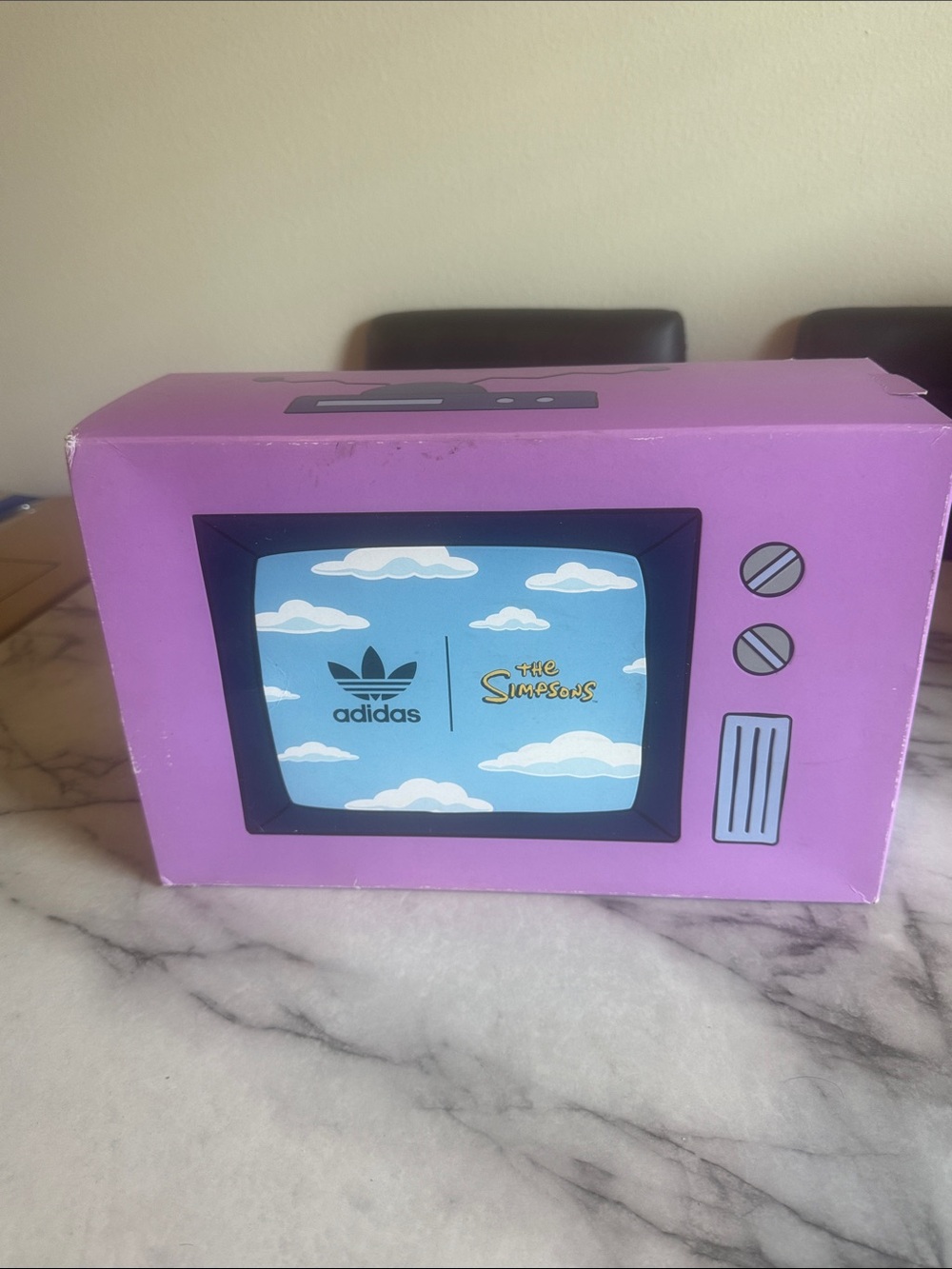 adidas Originals x The Simpsons Forum Low CL IE8467 Men’s Size 10.5 w/ Box - Picture 8 of 8